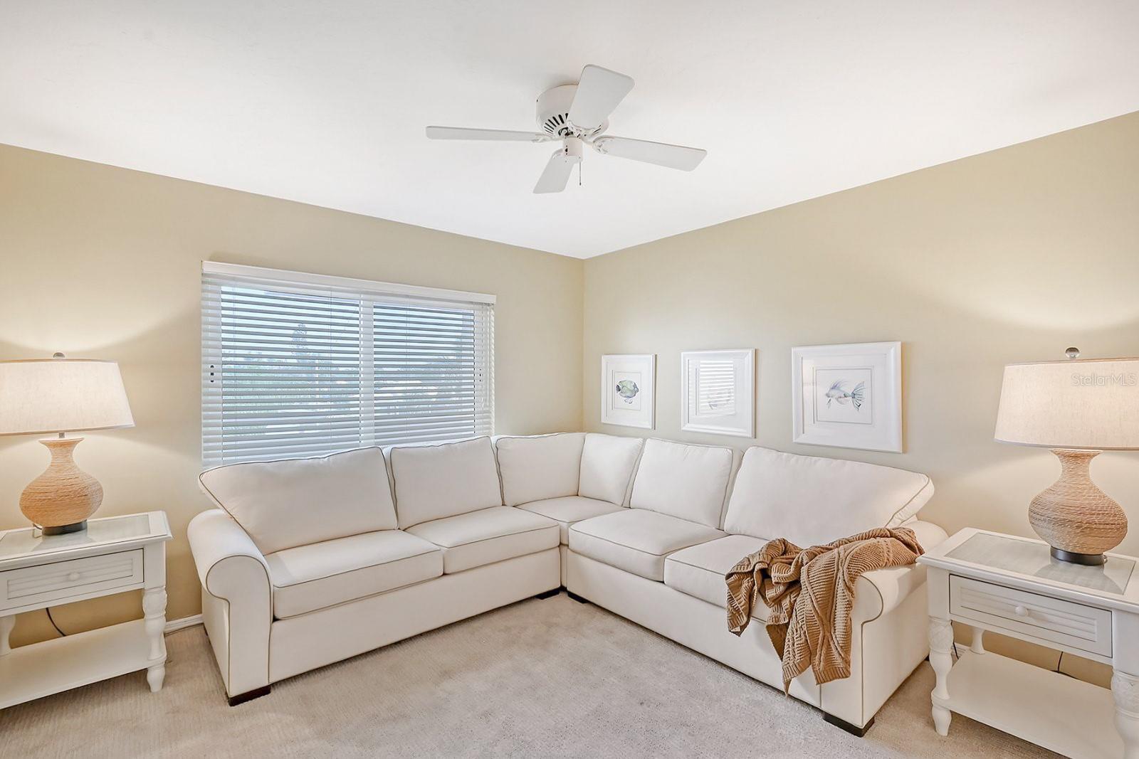 Image 4 of 33 For 550 Flamingo Drive 202