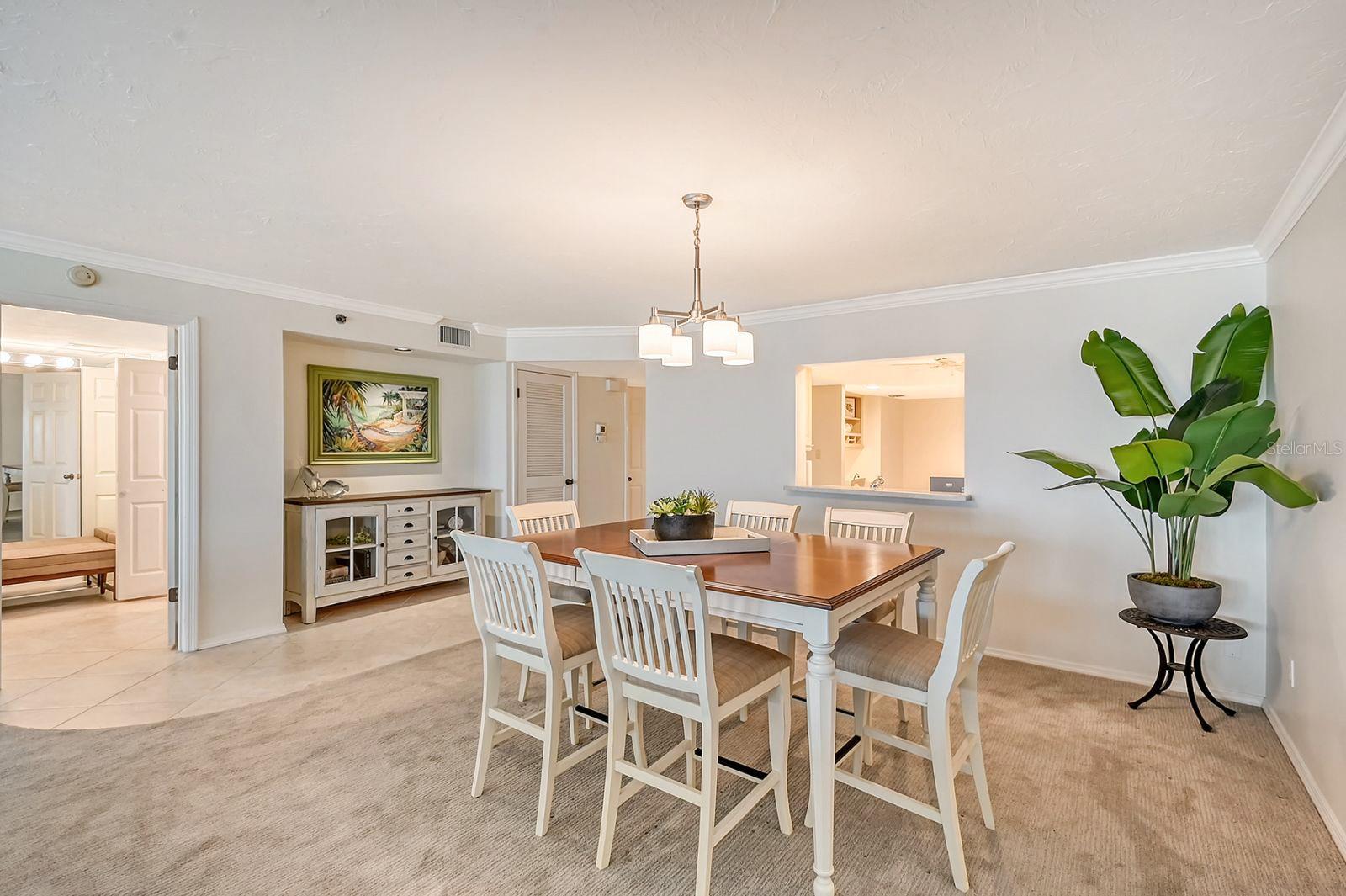 Image 8 of 33 For 550 Flamingo Drive 202