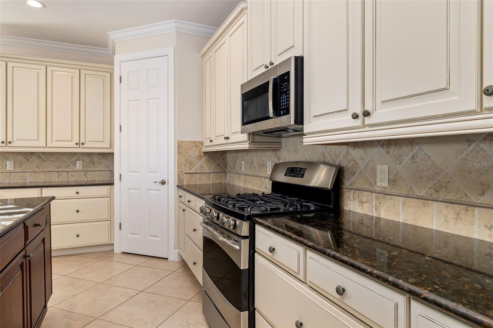 Image 12 of 65 For 12729 Del Corso Loop