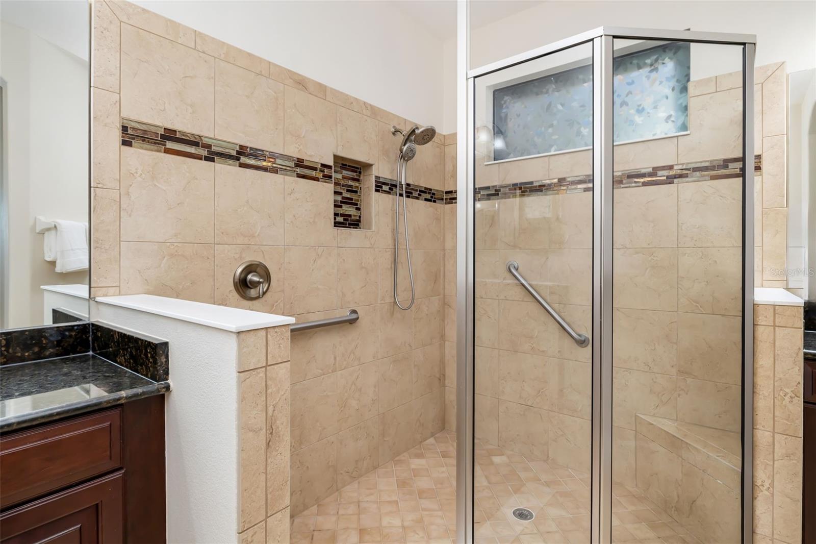 Image 22 of 65 For 12729 Del Corso Loop