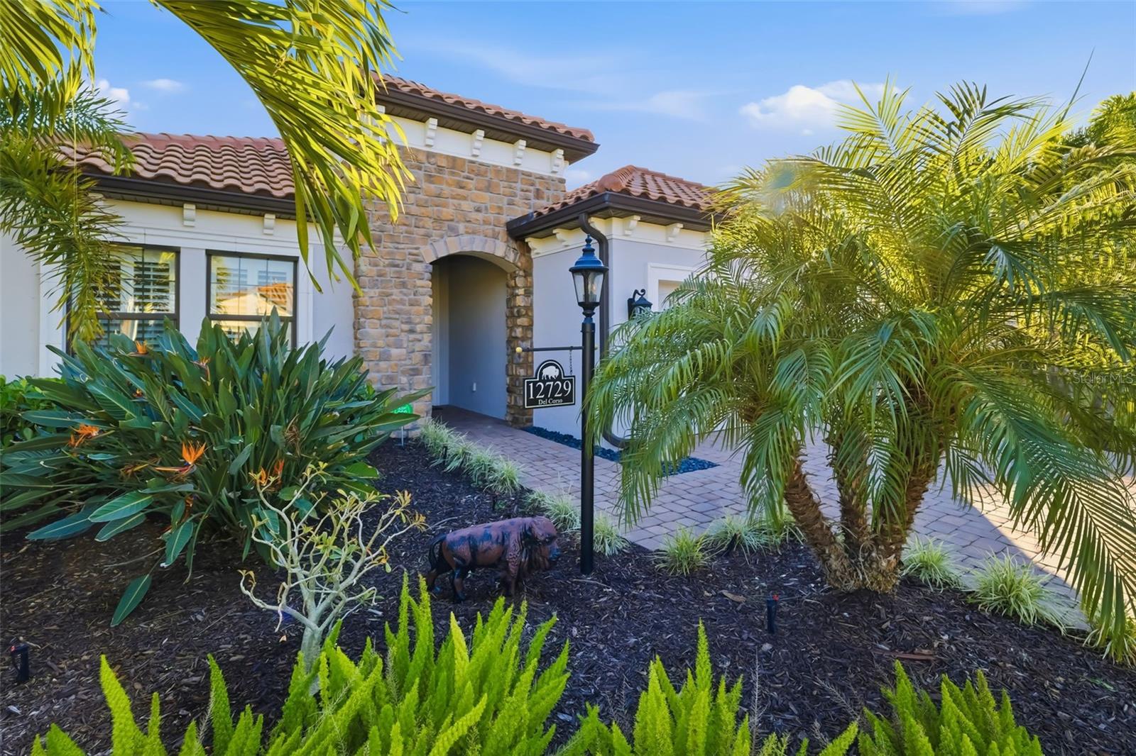 Image 4 of 65 For 12729 Del Corso Loop