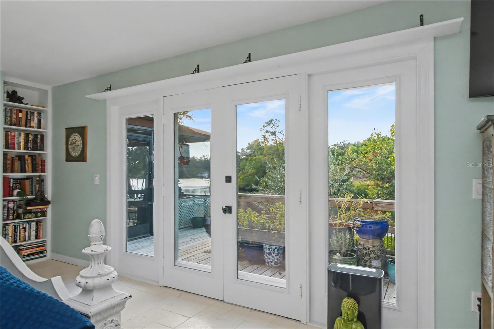 Image 18 of 77 For 5116 Admiral Place