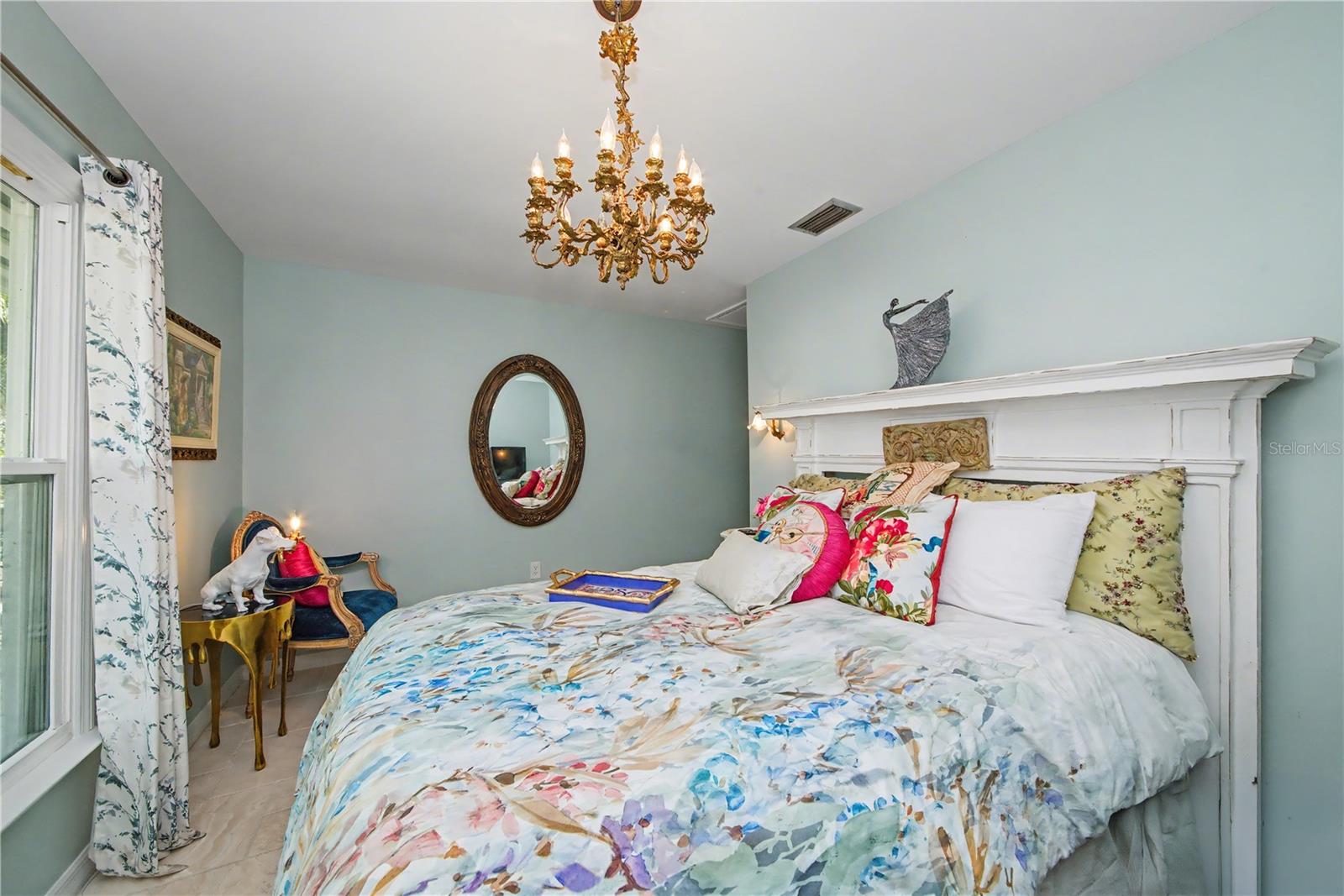 Image 27 of 77 For 5116 Admiral Place