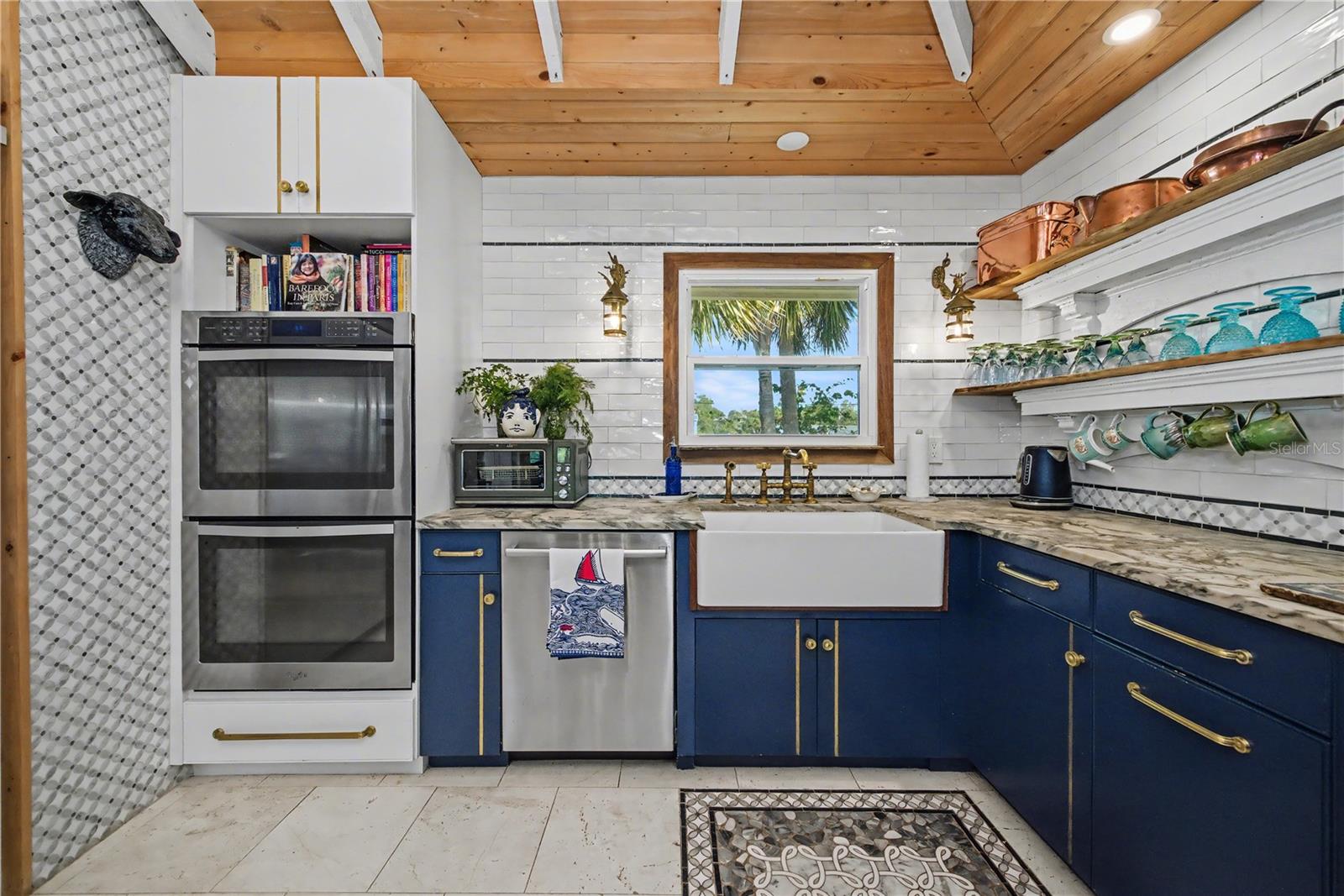 Image 37 of 77 For 5116 Admiral Place