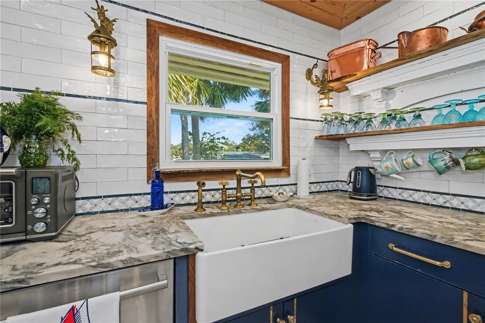 Image 39 of 77 For 5116 Admiral Place