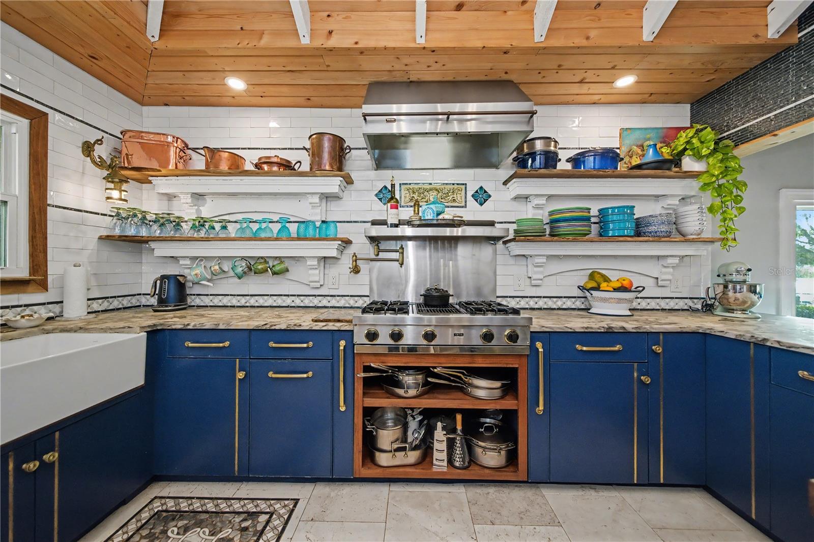 Image 41 of 77 For 5116 Admiral Place