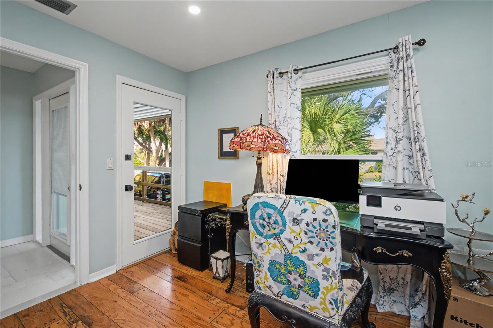 Image 5 of 77 For 5116 Admiral Place