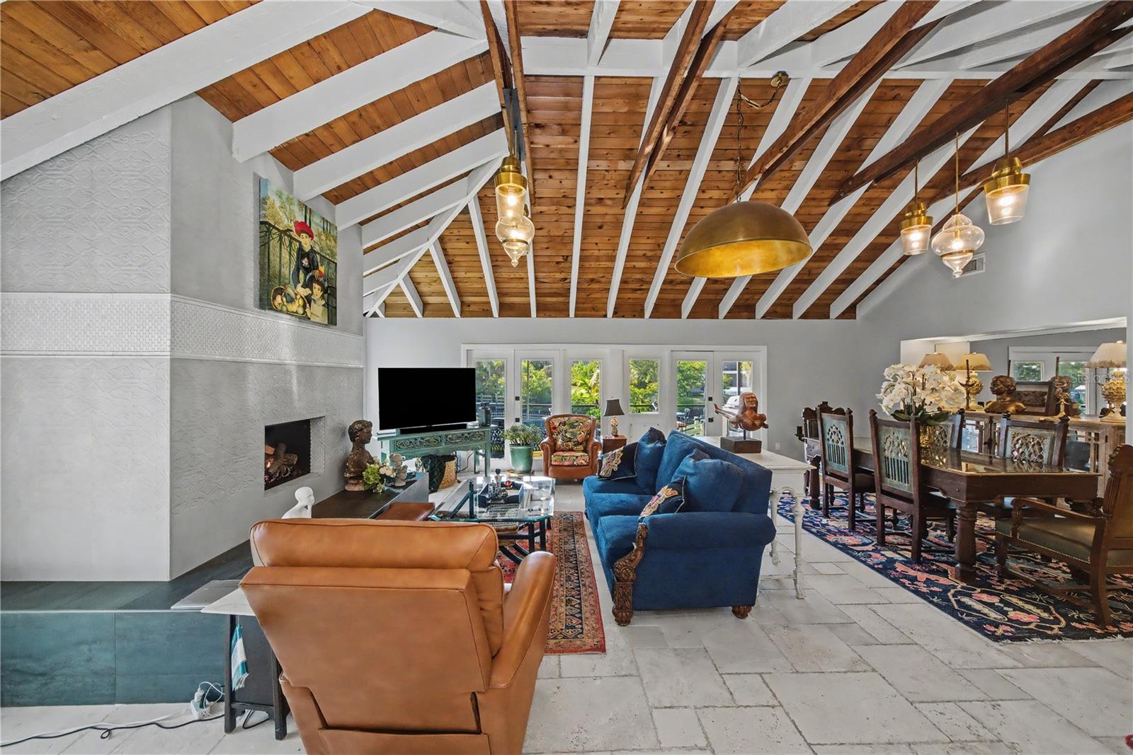 Image 6 of 77 For 5116 Admiral Place