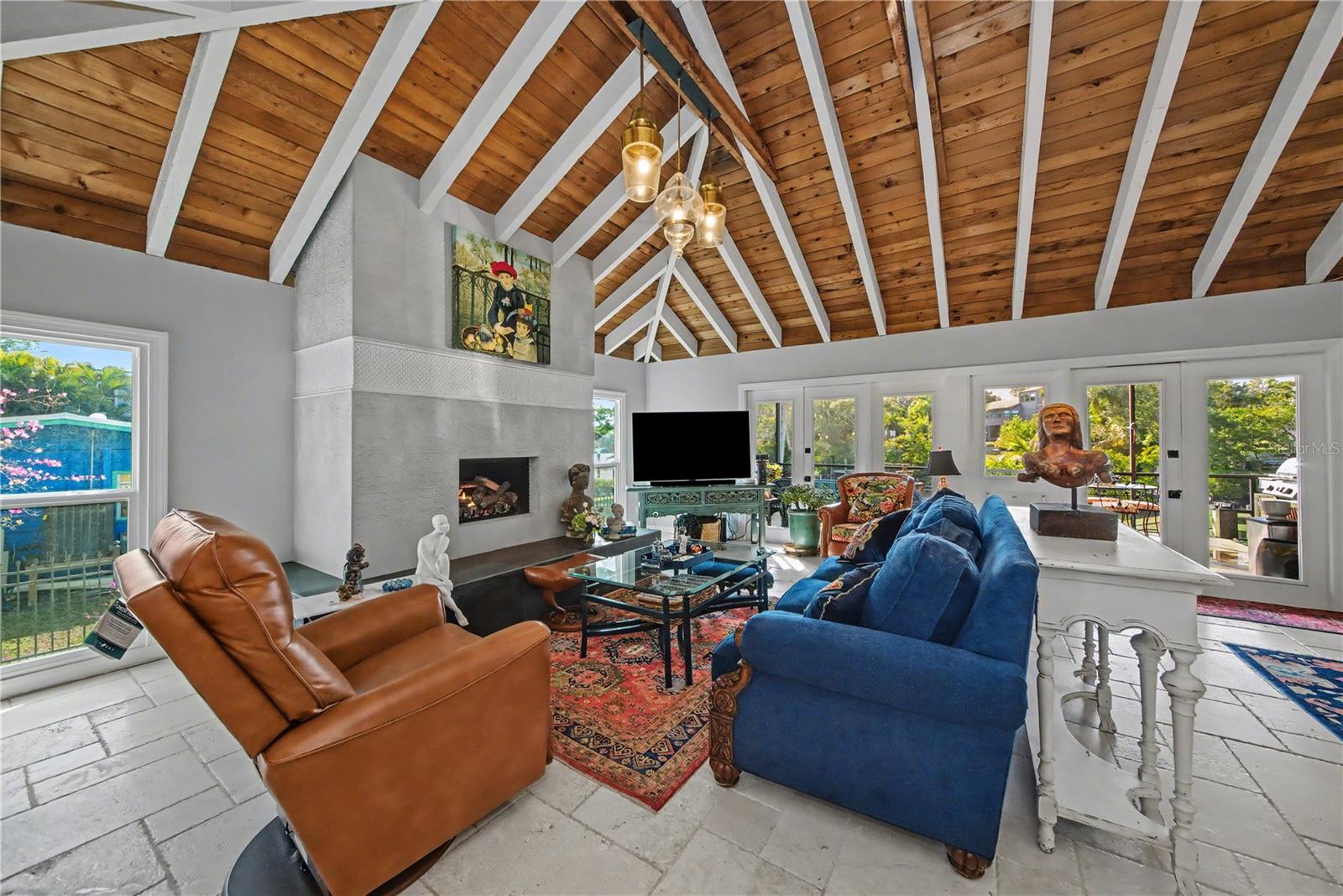 Image 7 of 77 For 5116 Admiral Place