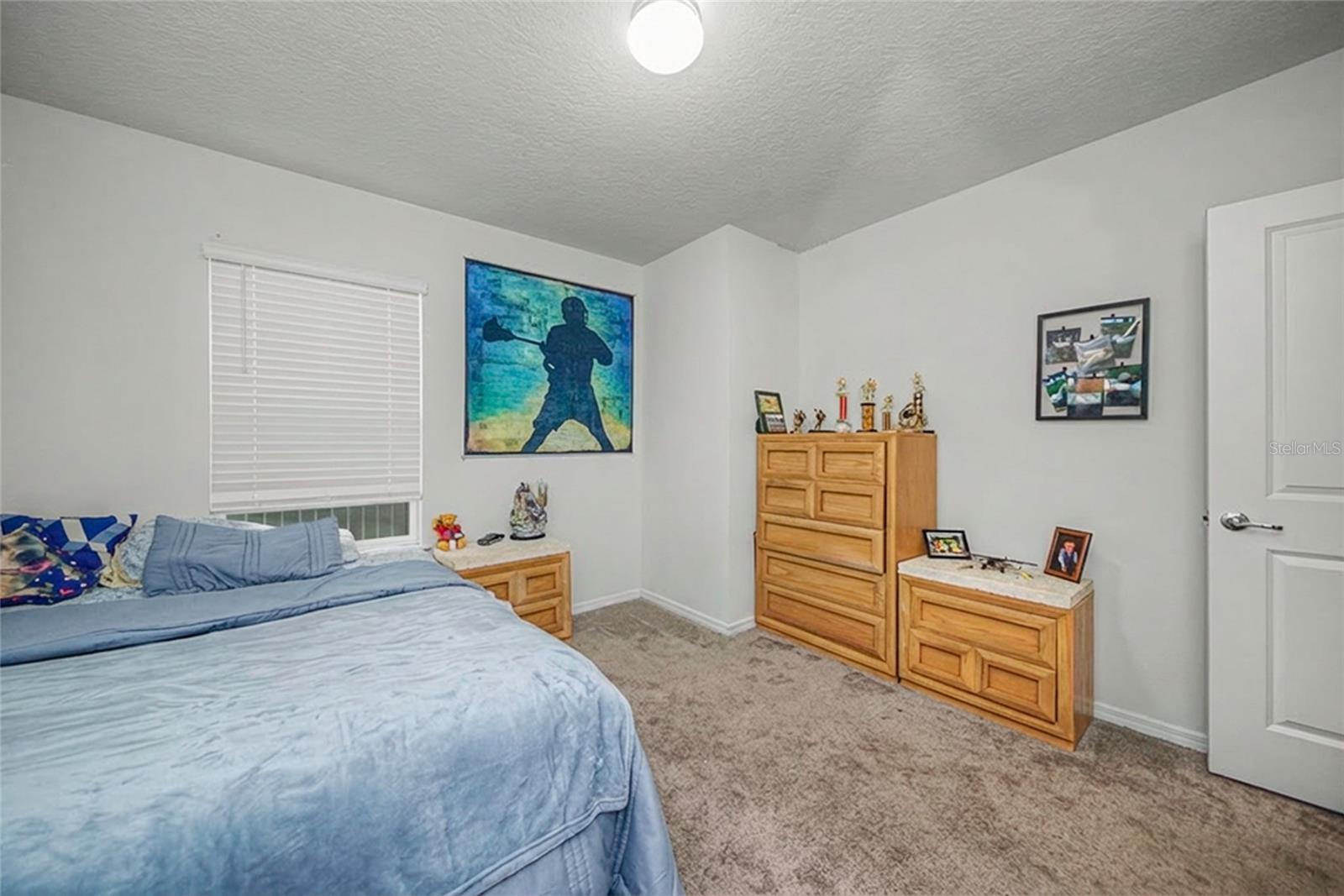 Image 30 of 49 For 8982 Royal River Circle