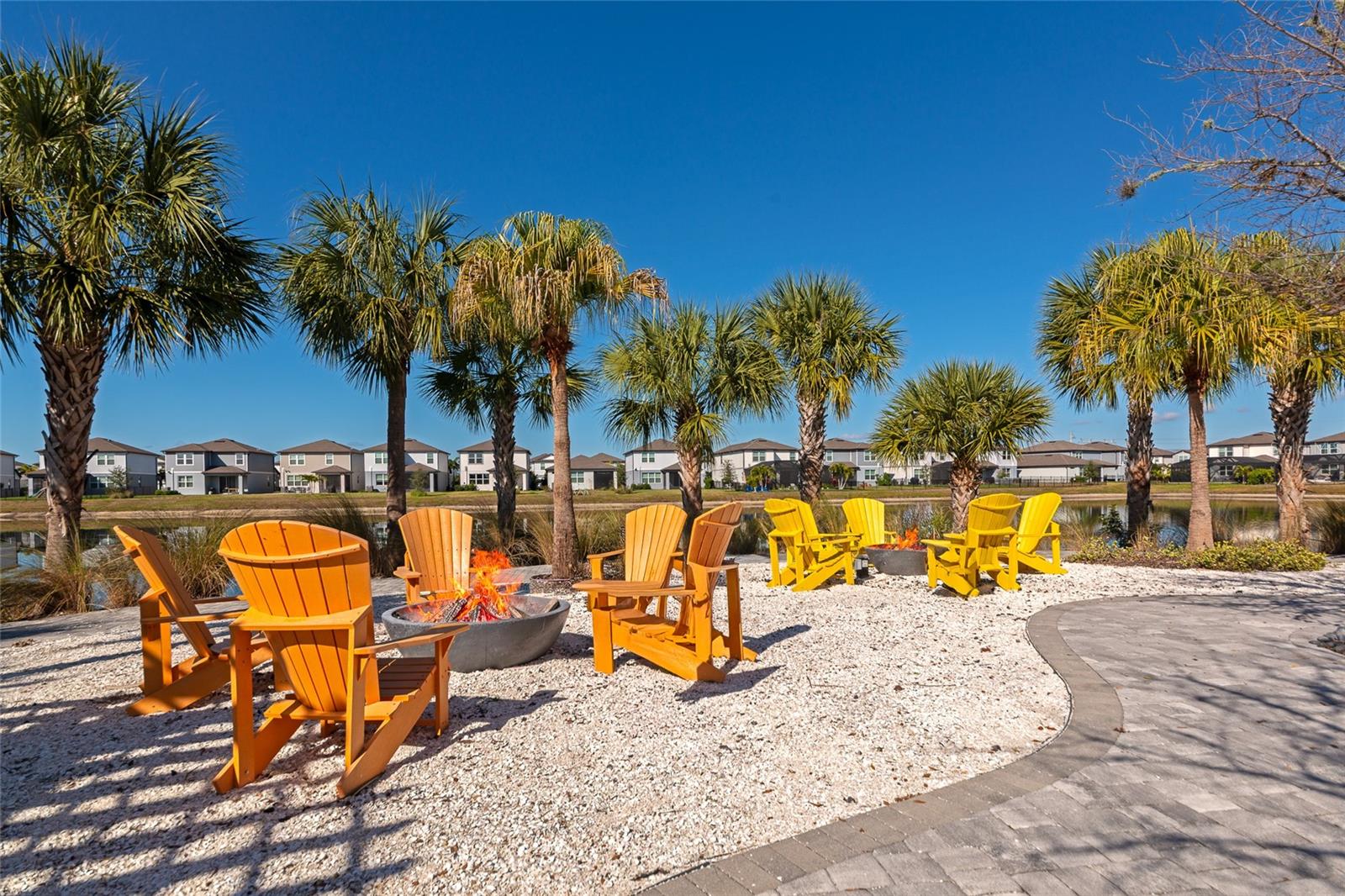 Image 47 of 49 For 8982 Royal River Circle