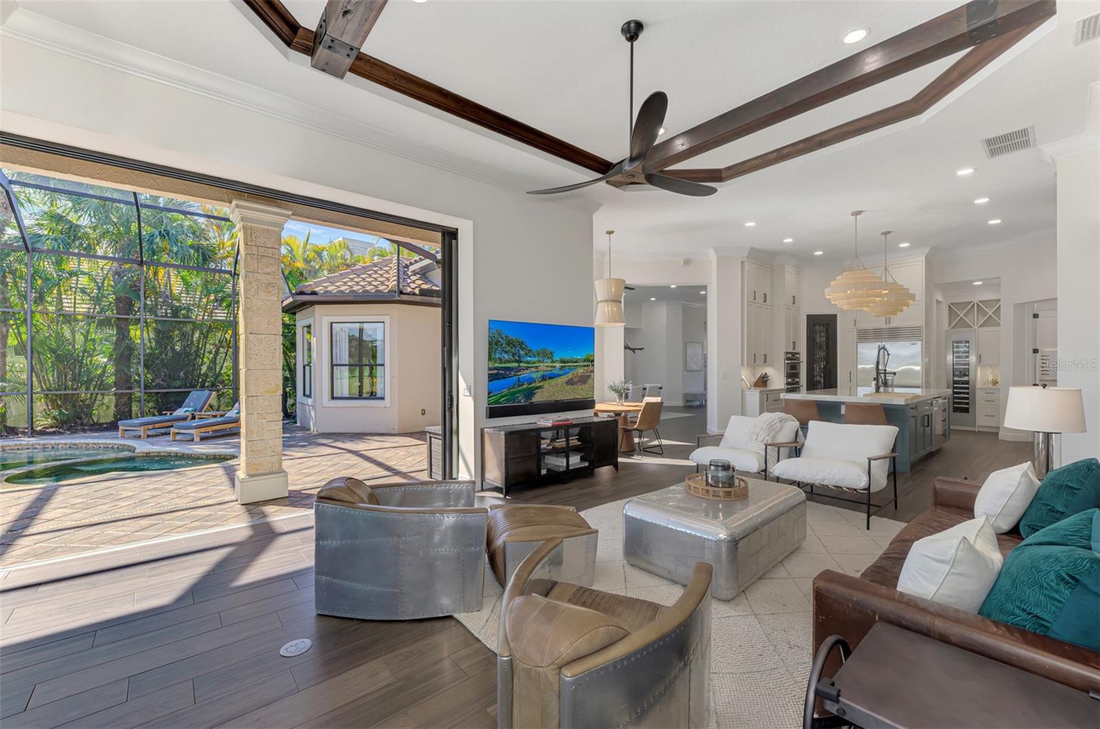 Image 10 of 43 For 7427 Greystone Street