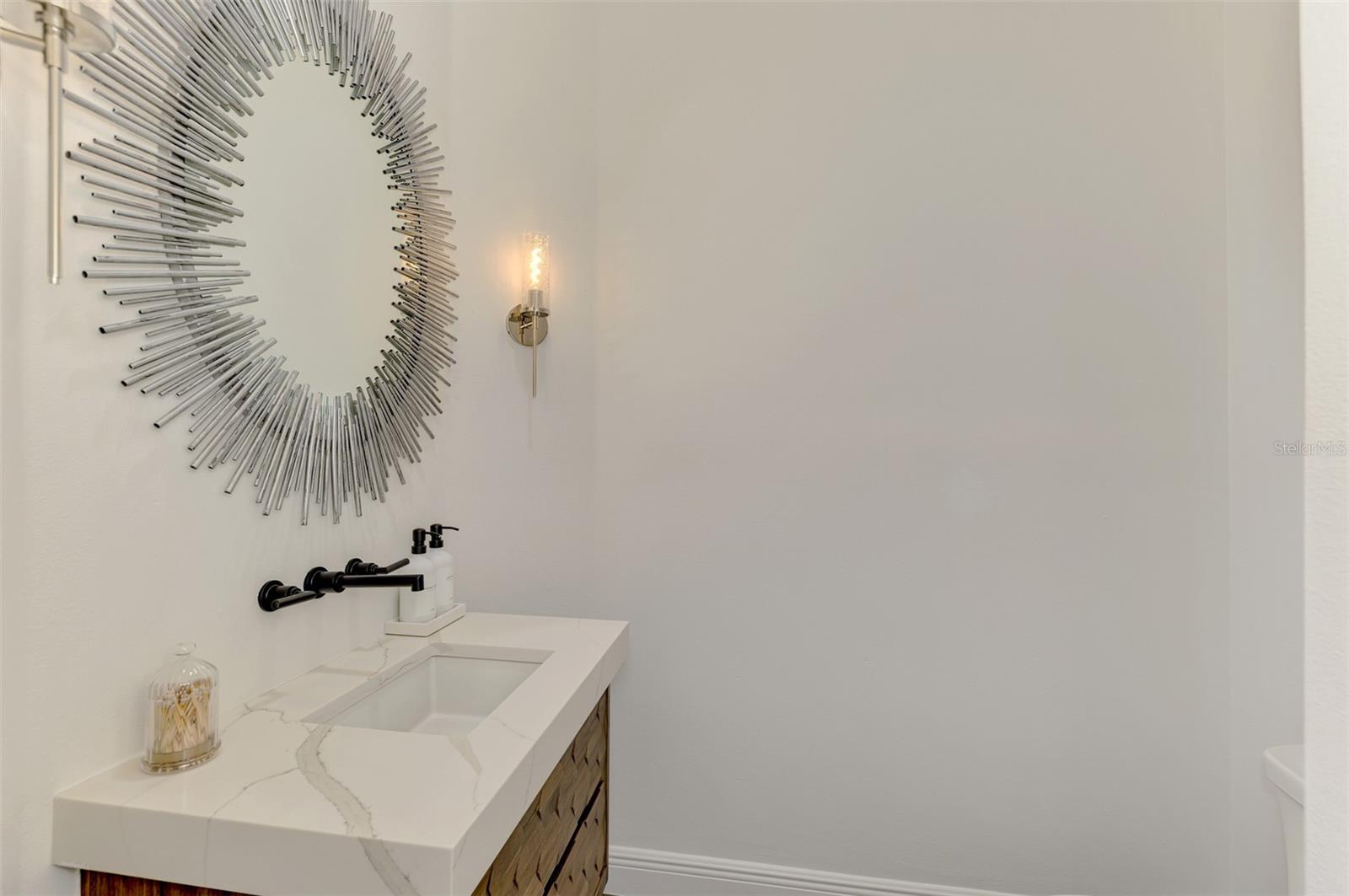 Image 31 of 43 For 7427 Greystone Street