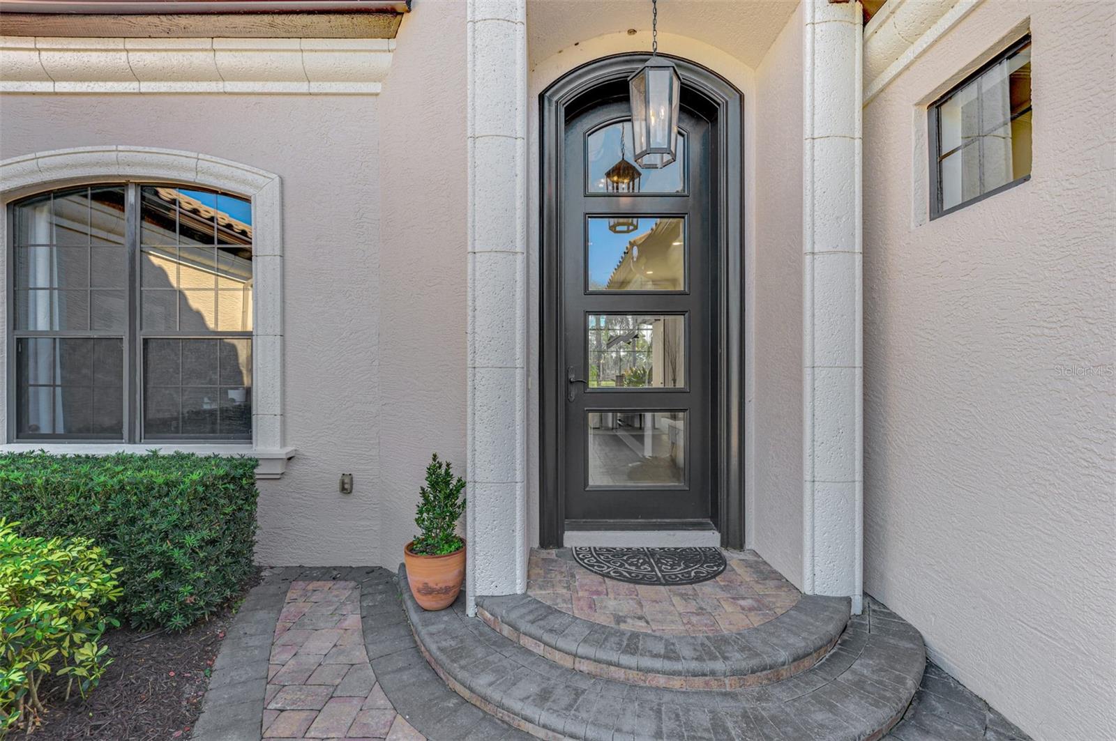 Image 4 of 43 For 7427 Greystone Street