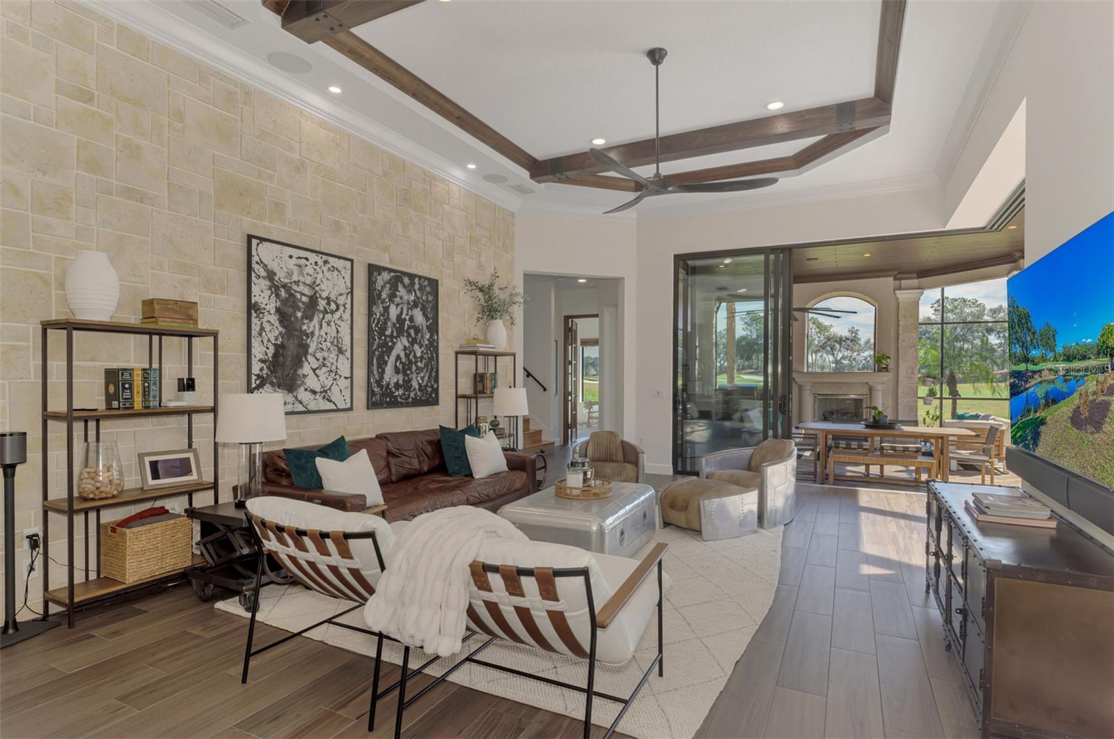 Image 8 of 43 For 7427 Greystone Street