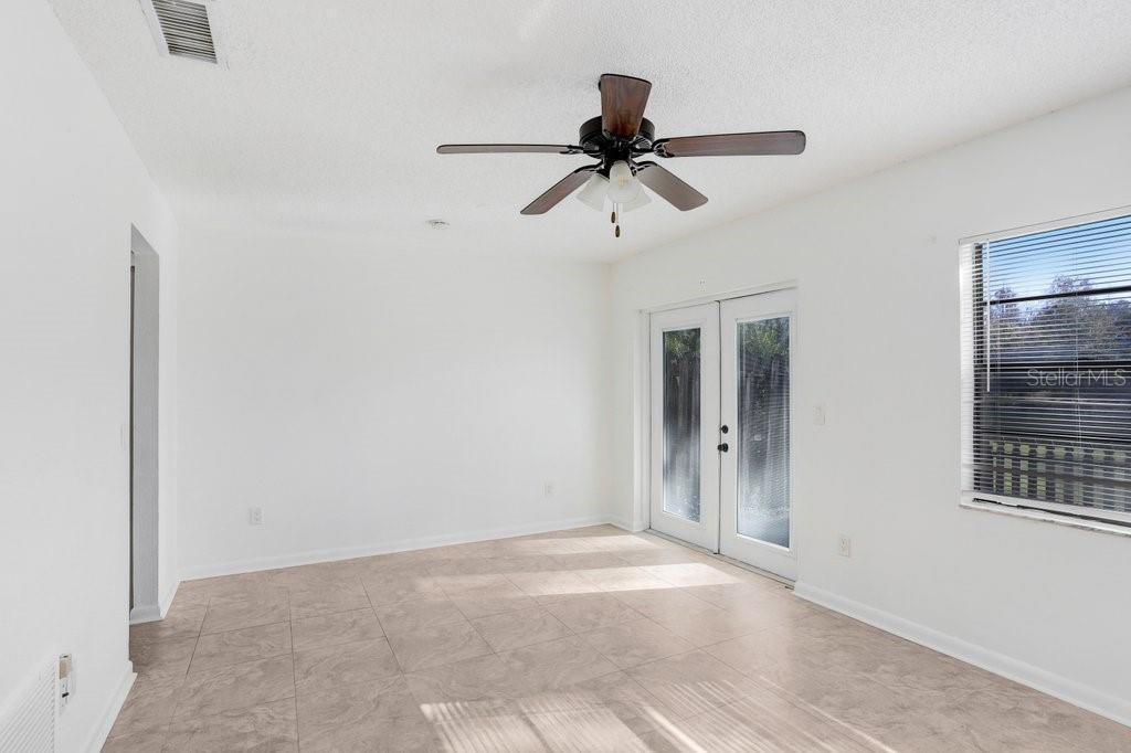 Image 15 of 31 For 5129 Northdale Boulevard