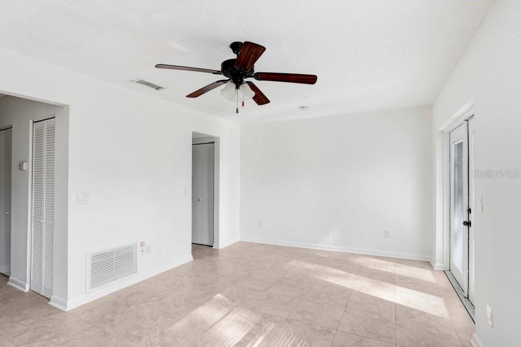 Image 16 of 31 For 5129 Northdale Boulevard