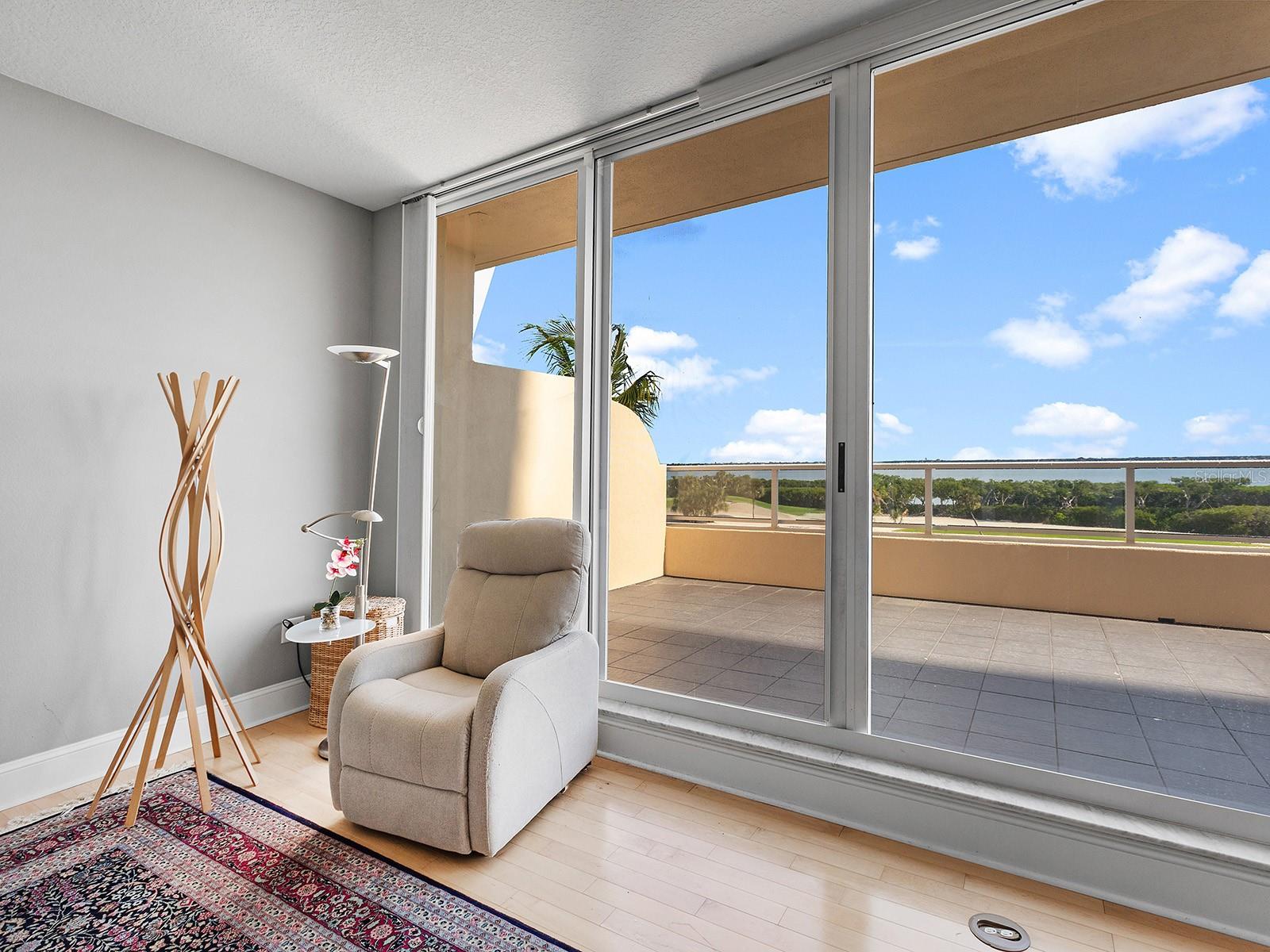 Image 19 of 44 For 3040 Grand Bay Boulevard 213