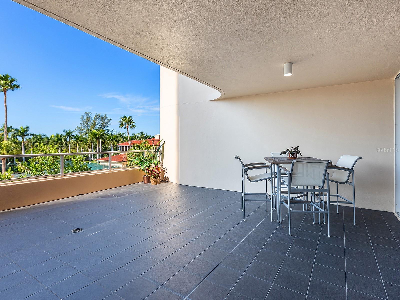 Image 29 of 44 For 3040 Grand Bay Boulevard 213