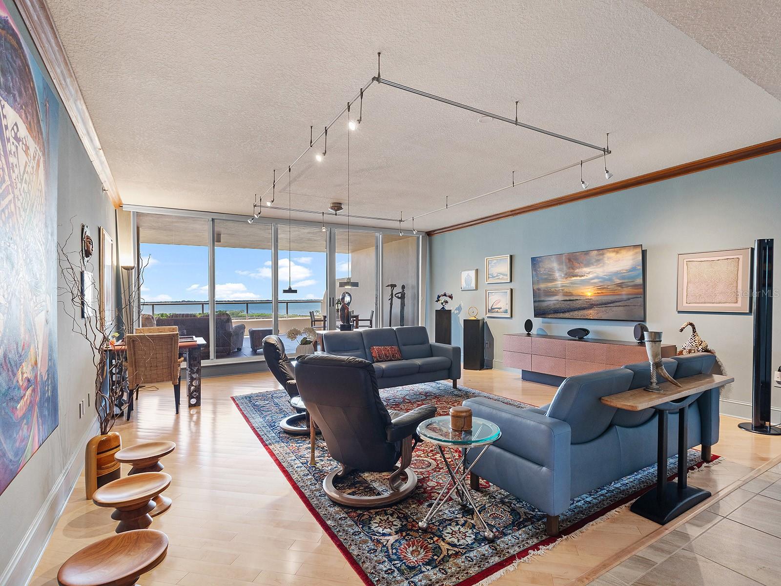 Image 7 of 44 For 3040 Grand Bay Boulevard 213