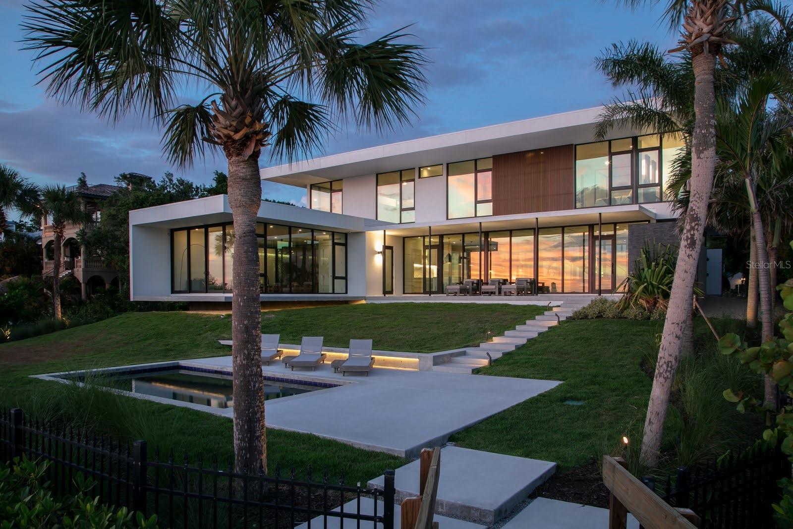 Image 11 of 74 For 1500 Bayview Drive