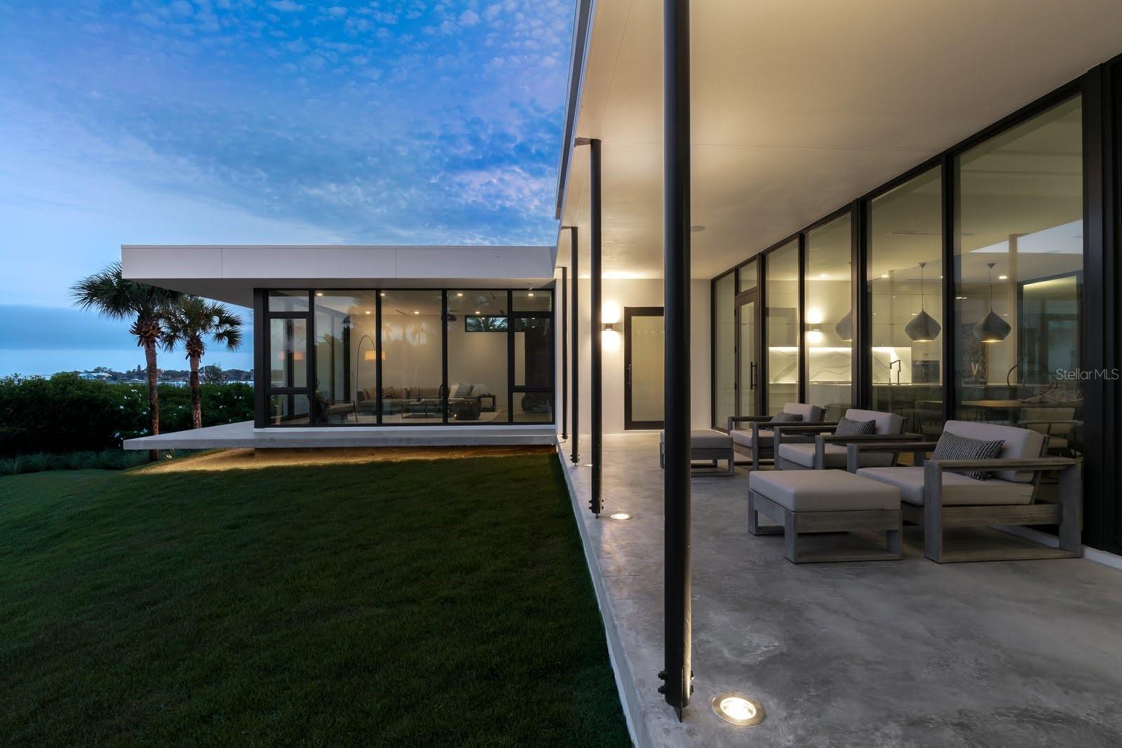 Image 17 of 74 For 1500 Bayview Drive