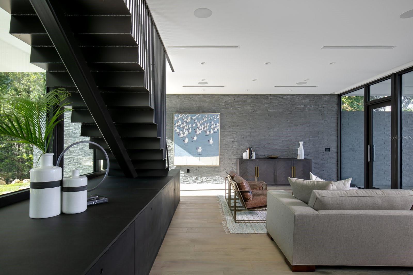 Image 34 of 74 For 1500 Bayview Drive