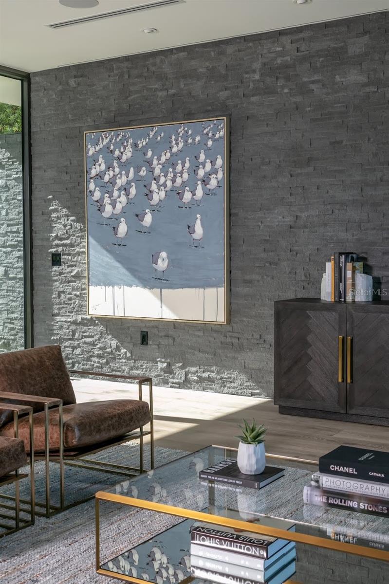 Image 35 of 74 For 1500 Bayview Drive