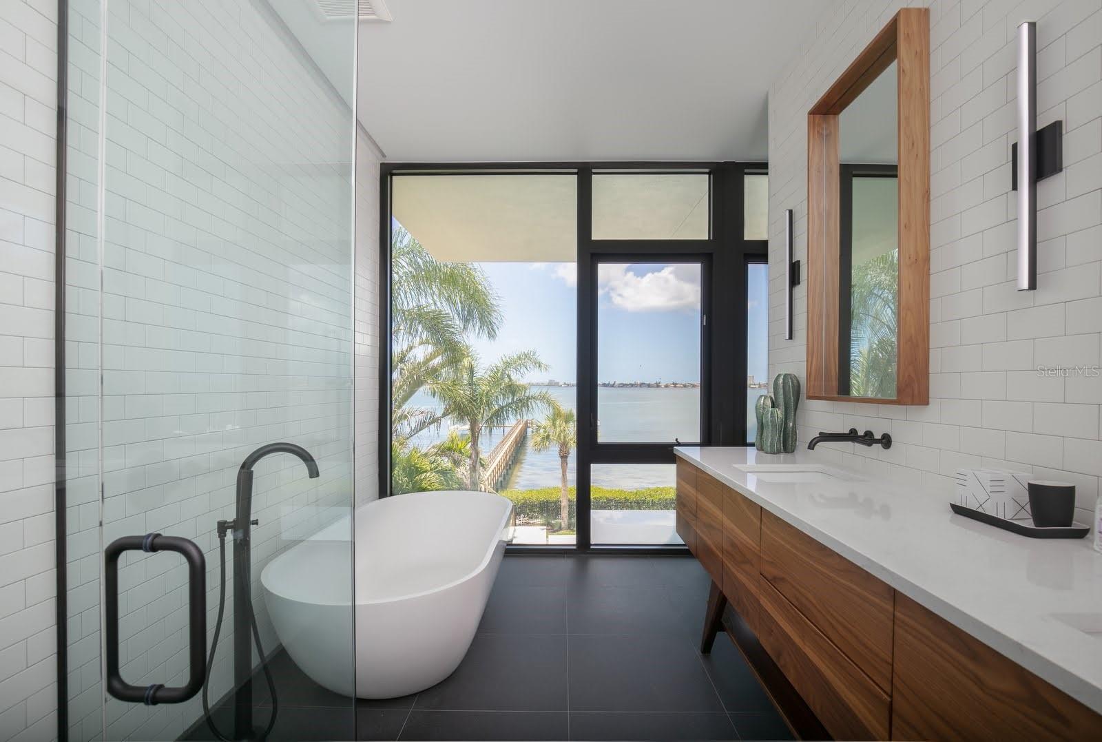 Image 48 of 74 For 1500 Bayview Drive