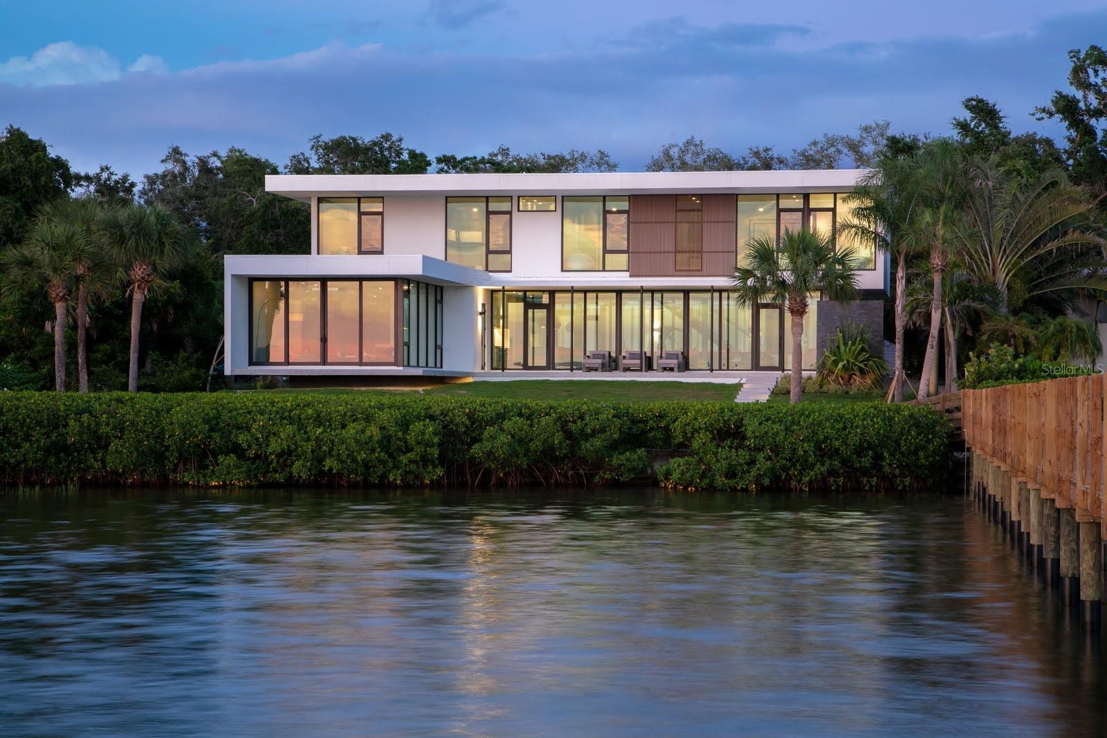 Image 5 of 74 For 1500 Bayview Drive