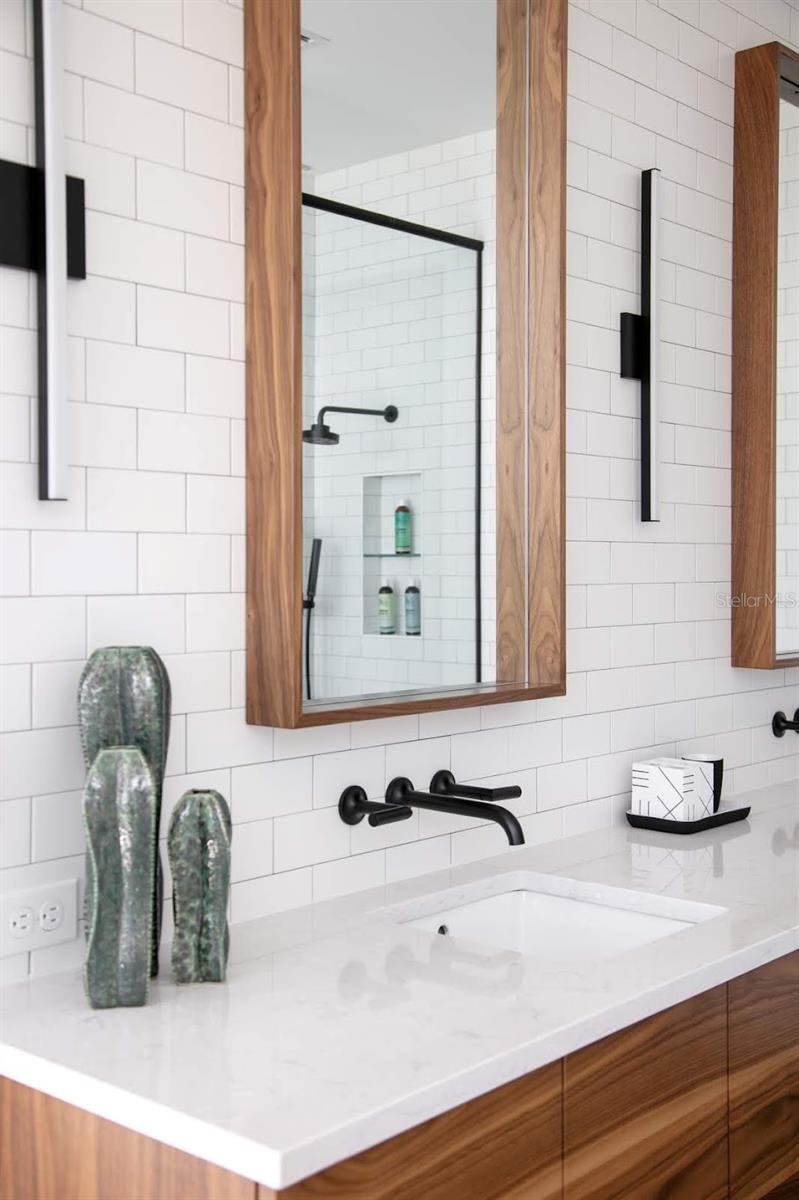 Image 50 of 74 For 1500 Bayview Drive