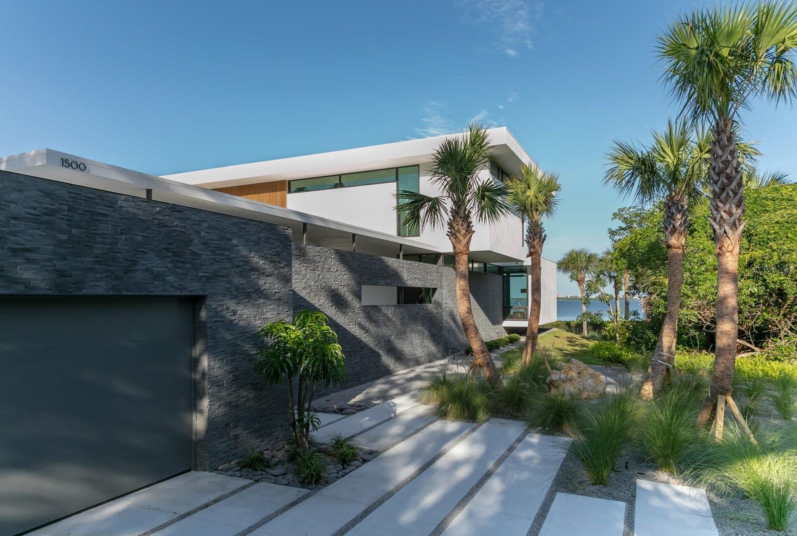 Image 65 of 74 For 1500 Bayview Drive