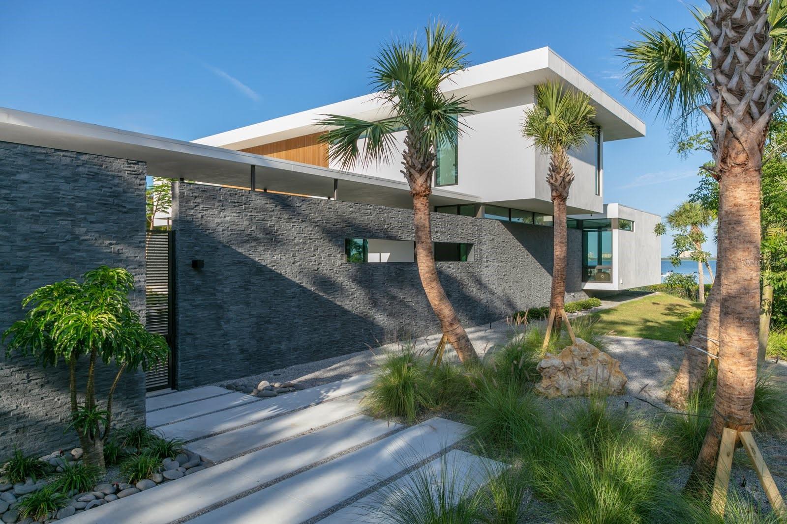 Image 66 of 74 For 1500 Bayview Drive