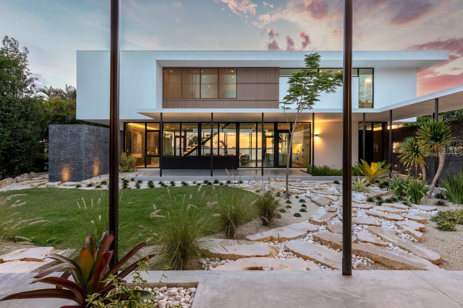 Image 9 of 74 For 1500 Bayview Drive