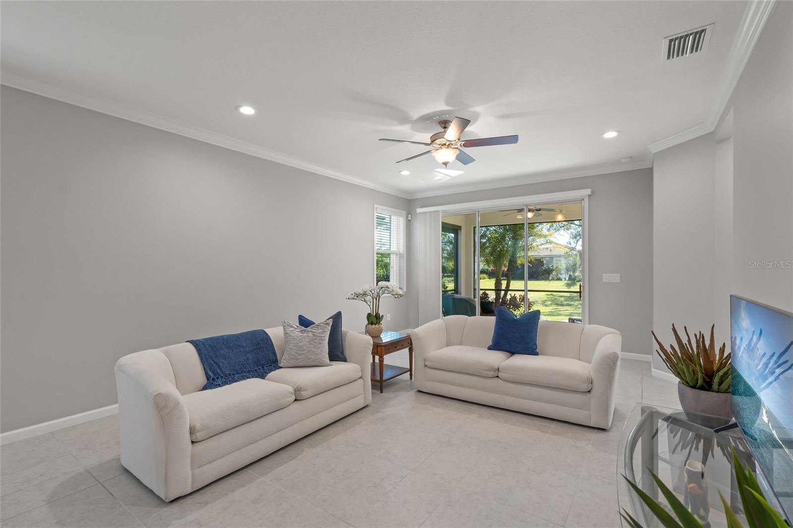 Image 11 of 52 For 8605 Rain Song Road