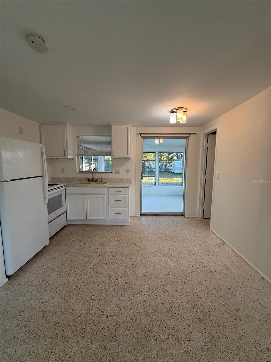 Image 6 of 21 For 2027 Georgia Avenue