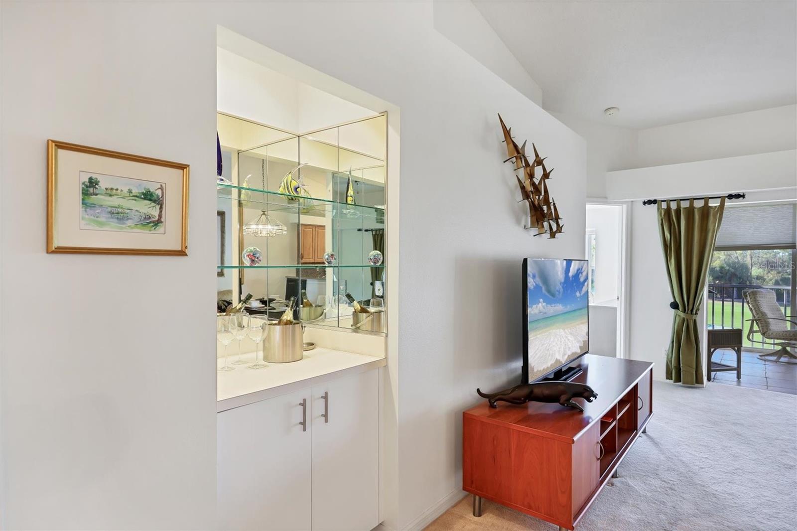 Image 8 of 71 For 9641 Castle Point Drive 1221