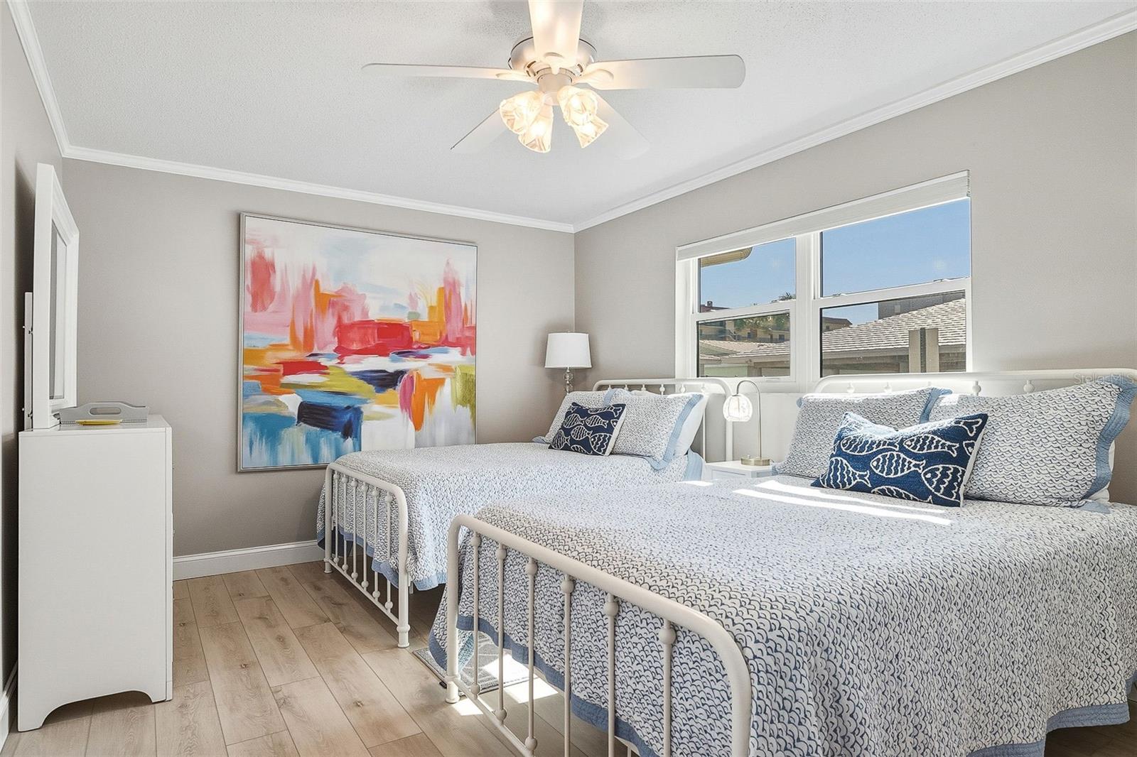 Image 21 of 30 For 6300 Midnight Pass Road 21