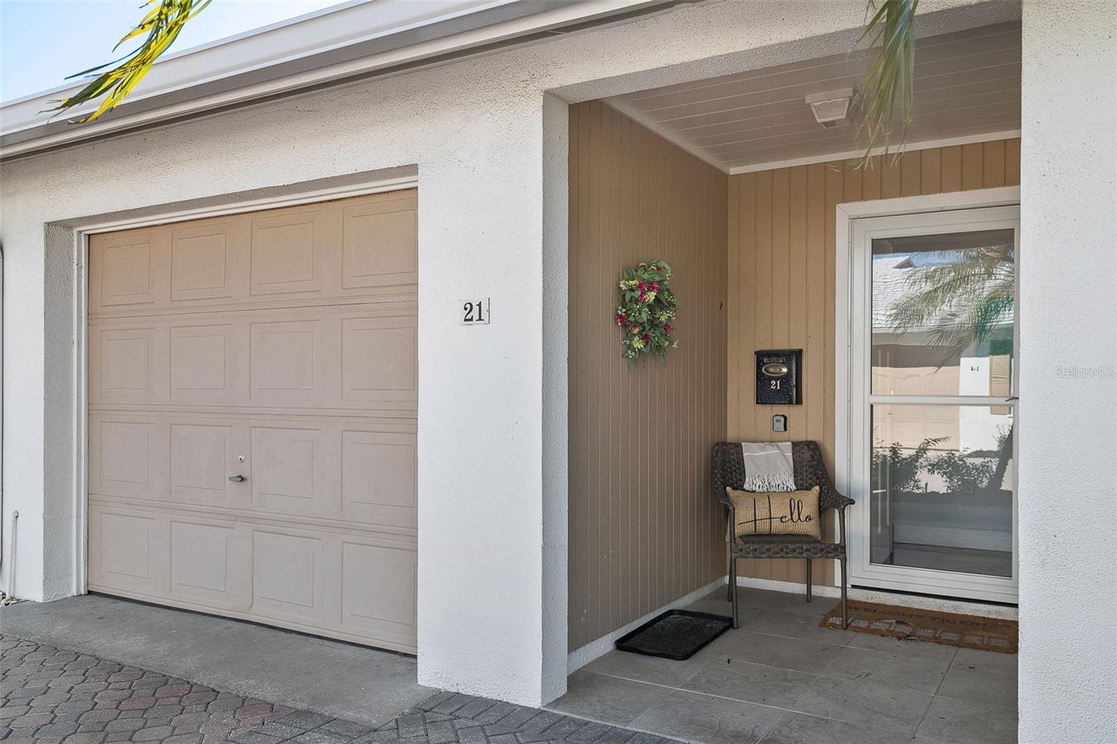 Image 5 of 30 For 6300 Midnight Pass Road 21