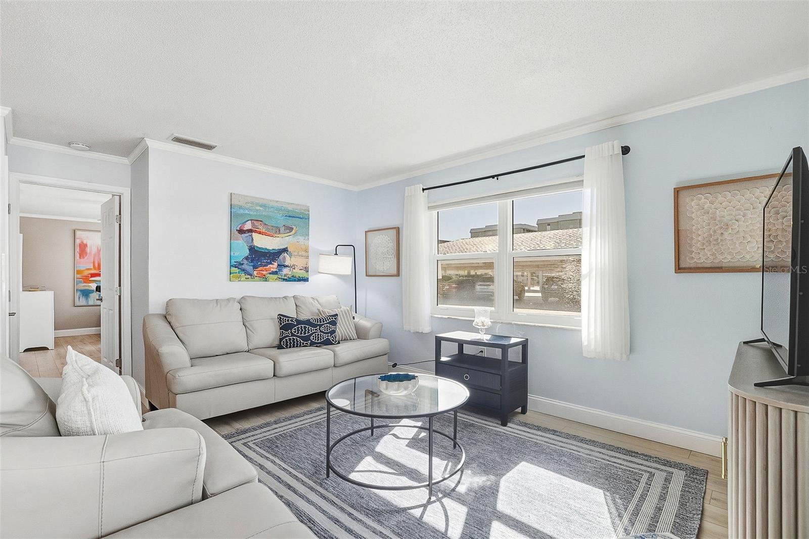 Image 8 of 30 For 6300 Midnight Pass Road 21