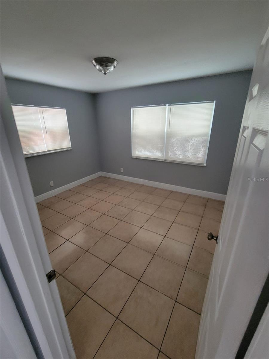 Image 10 of 11 For 922 Martin Luther King Boulevard Ne