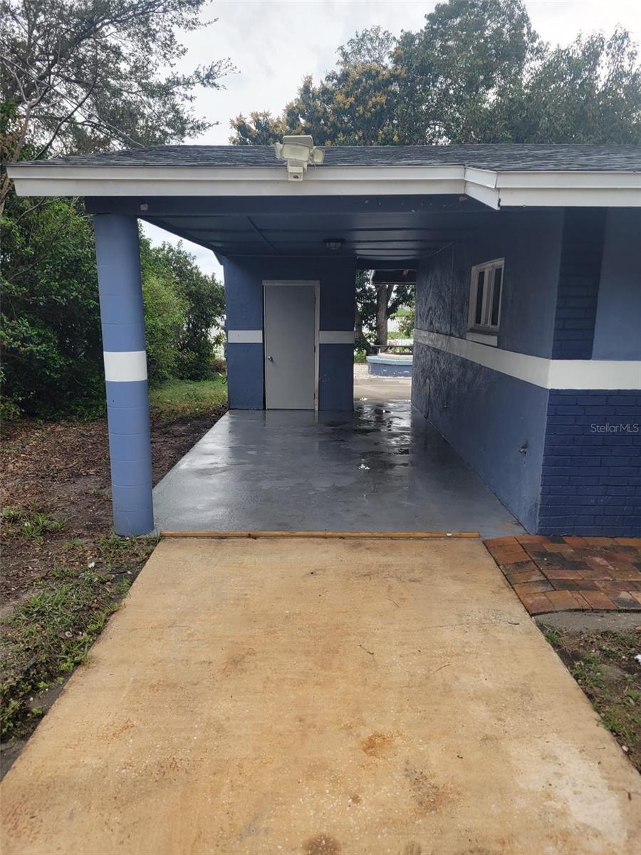 Image 7 of 11 For 922 Martin Luther King Boulevard Ne