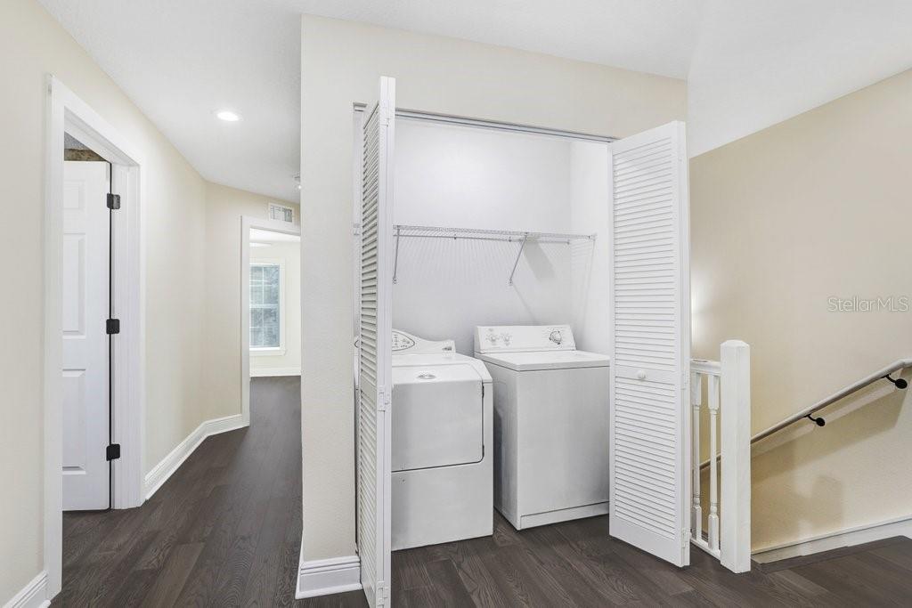 Image 17 of 25 For 4209 Woodlawn Avenue