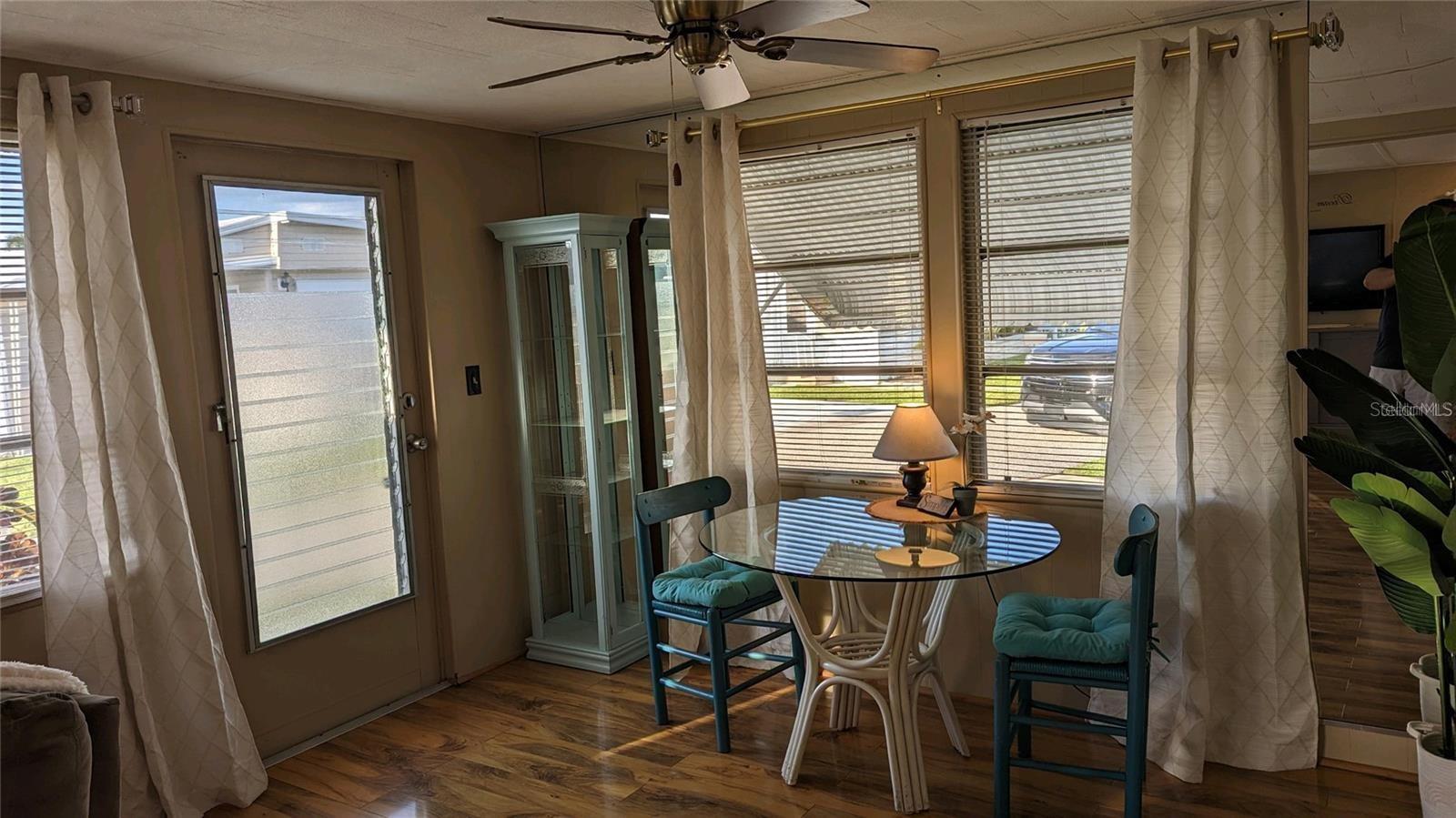 Image 4 of 36 For 4221 11th Street E