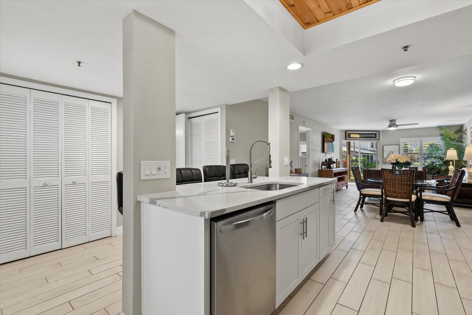 Image 3 of 52 For 1313 Siesta Bayside Drive 1313d