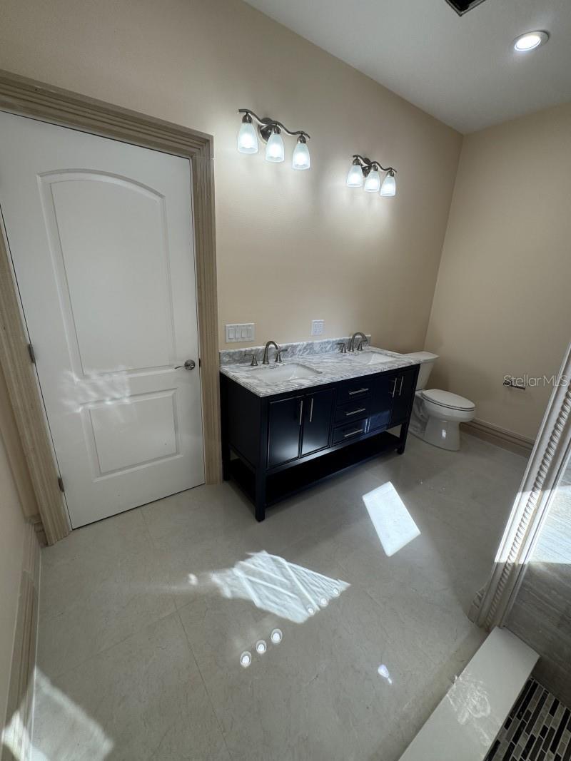 Image 25 of 31 For 1911 7th Avenue