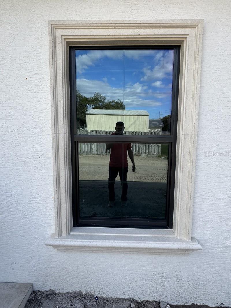 Image 8 of 31 For 1911 7th Avenue