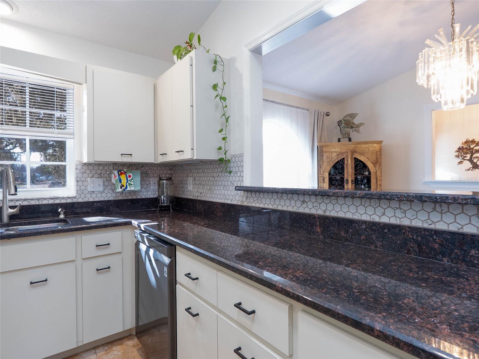 Image 20 of 68 For 2144 Black Oak Court