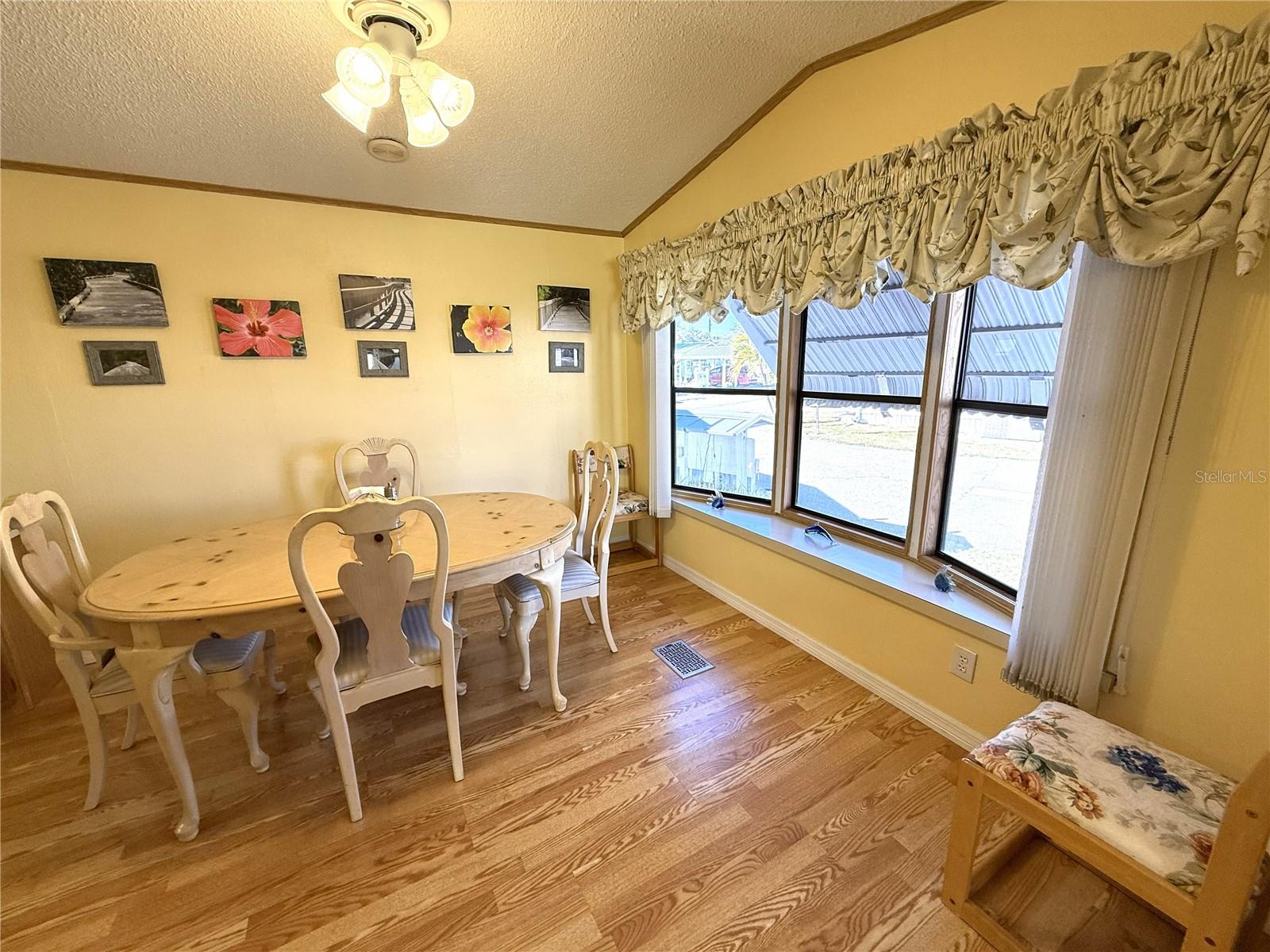 Image 11 of 34 For 3333 26th Avenue E 1006