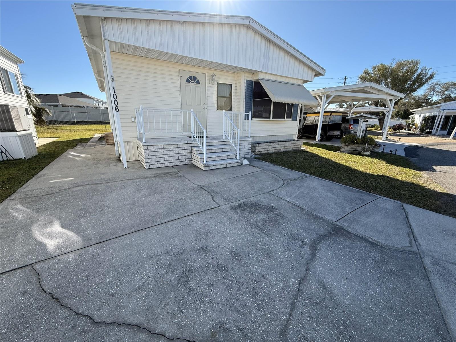 Image 21 of 34 For 3333 26th Avenue E 1006